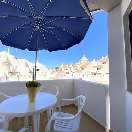 7 With Pool By Homing Apartment